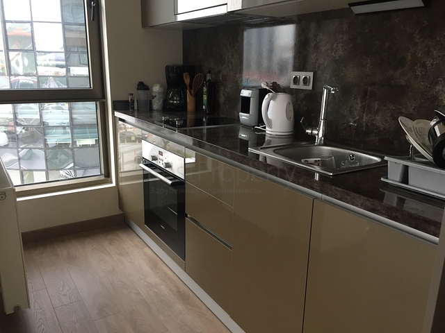 غرفة وصالة ضمن مجمع فخم في مركز اسطنبول 