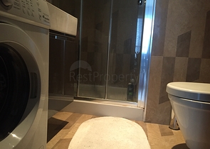 غرفة وصالة ضمن مجمع فخم في مركز اسطنبول 