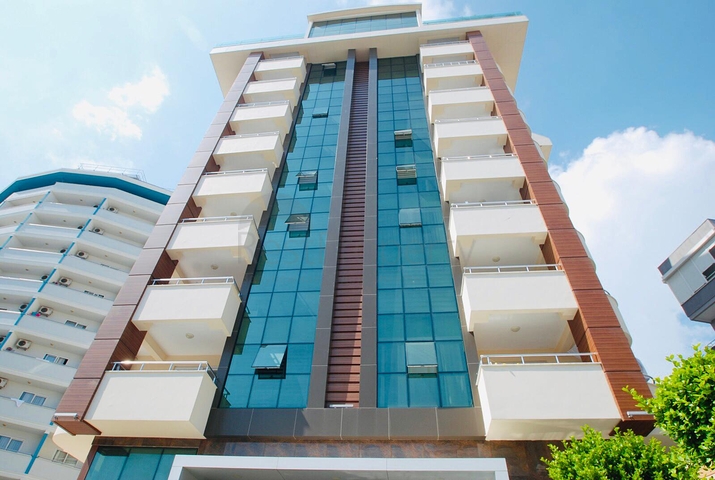 اطلالة بحر ساحرة - شقة مفروشة اربع غرف وصالة في مركز الانيا 