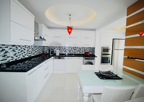 اطلالة بحر ساحرة - شقة مفروشة اربع غرف وصالة في مركز الانيا 