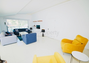 اطلالة بحر ساحرة - شقة مفروشة اربع غرف وصالة في مركز الانيا 