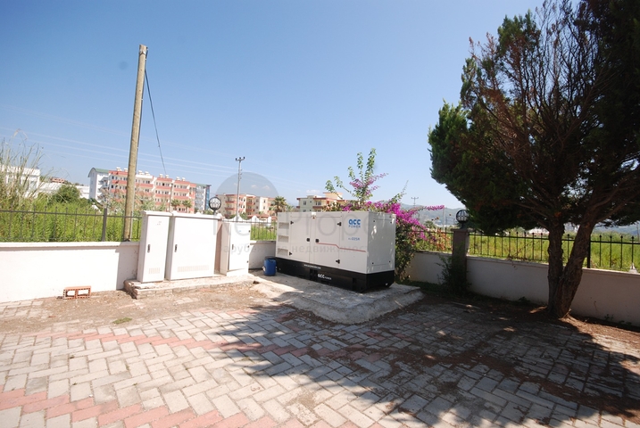 شقة غرفتين وصالة باطلالة بحرية مباشرة في الانيا 