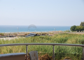 شقة غرفتين وصالة باطلالة بحرية مباشرة في الانيا 