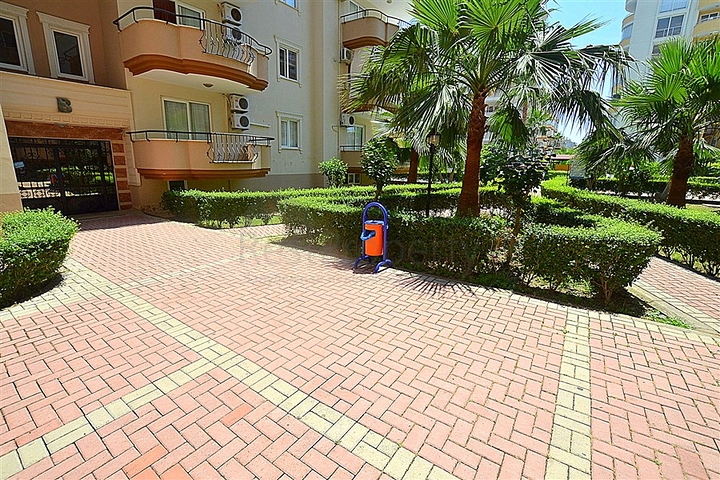 شقة عائلية واسعة بتصميم غرفتين وصالة - مفروشة - في مهموتلار / الانيا 