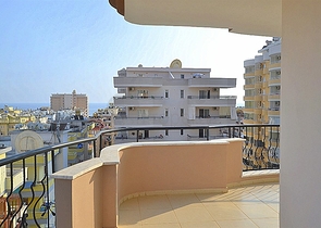 شقة عائلية واسعة بتصميم غرفتين وصالة - مفروشة - في مهموتلار / الانيا 