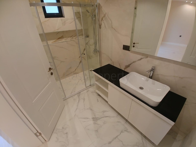 دوبلكس فاخرة باطلالة بحرية في مهموتلار / الانيا  دوبلكس فاخرة باطلالة بحرية في مهموتلار / الانيا