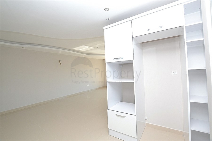 شقة غرفتين وصالة ضمن مجمع سكني في مهموتلار / الانيا 