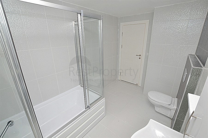 شقة غرفتين وصالة ضمن مجمع سكني في مهموتلار / الانيا 