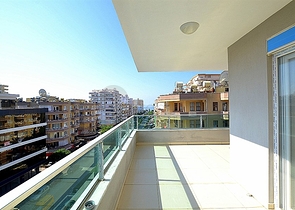 شقة غرفتين وصالة ضمن مجمع سكني في مهموتلار / الانيا 