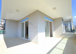 شقة غرفتين وصالة ضمن مجمع سكني في مهموتلار / الانيا 