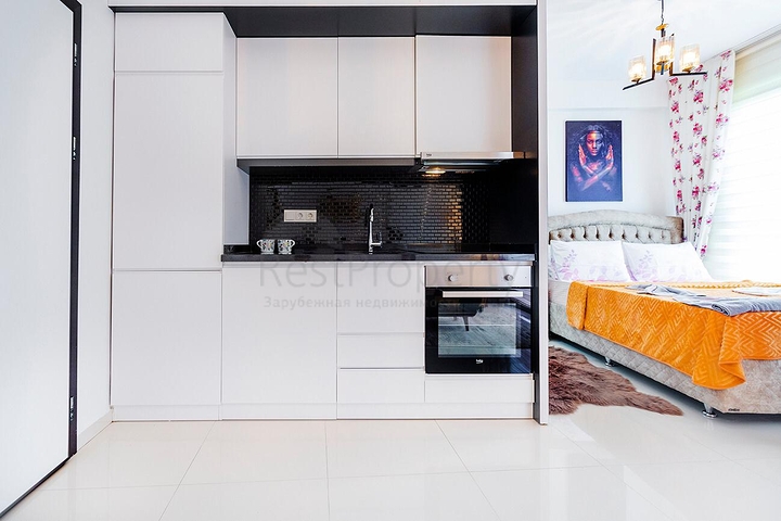 استديو مفروش ضمن مجمع خمس نجوم في كاستل / الانيا 