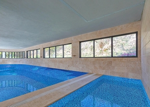 استديو مفروش ضمن مجمع خمس نجوم في كاستل / الانيا 