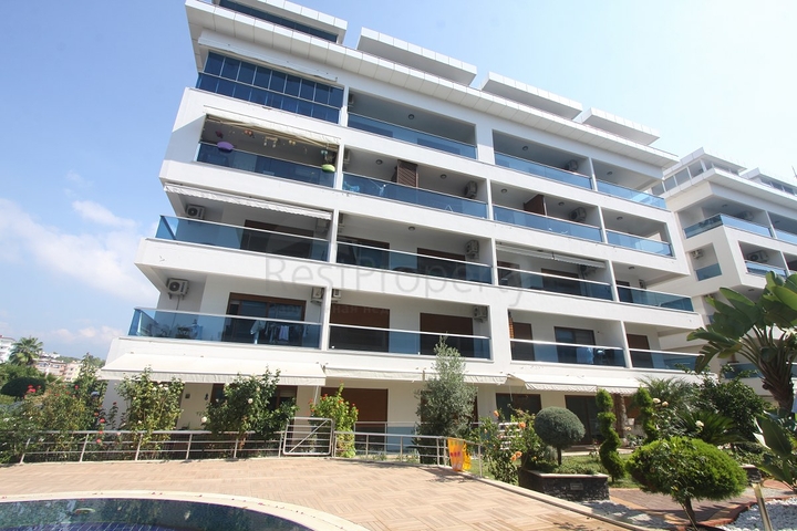 شقة مفروشة ضمن مجمع فاخر في كاستل / الانيا  