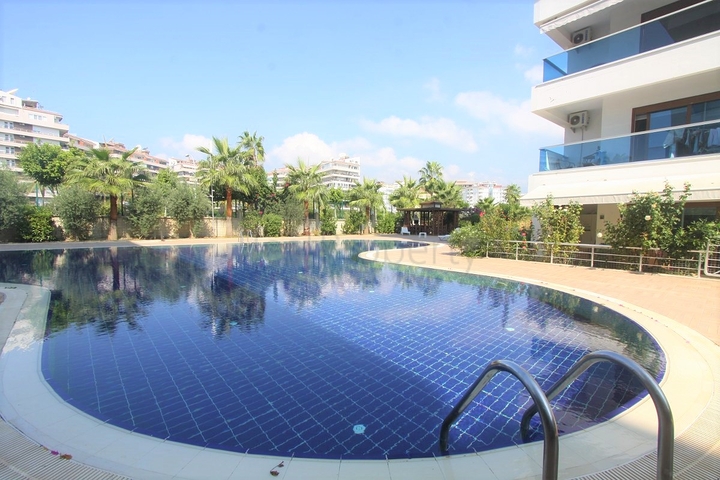 شقة مفروشة ضمن مجمع فاخر في كاستل / الانيا  