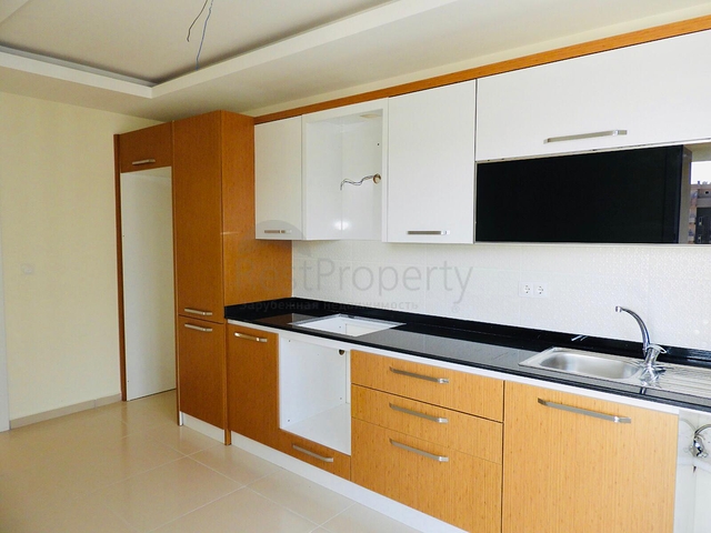 شقة غرفتين وصالة - مطبخ منفصل - ضمن مجمع في مهموتلار / الانيا 