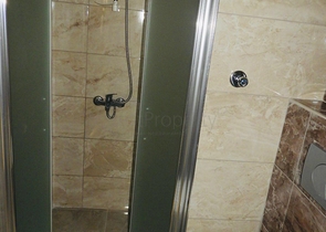 شقة غرفتين وصالة - مطبخ منفصل - ضمن مجمع في مهموتلار / الانيا 