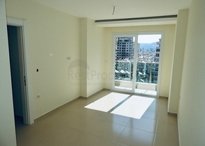 شقة غرفتين وصالة - مطبخ منفصل - ضمن مجمع في مهموتلار / الانيا 