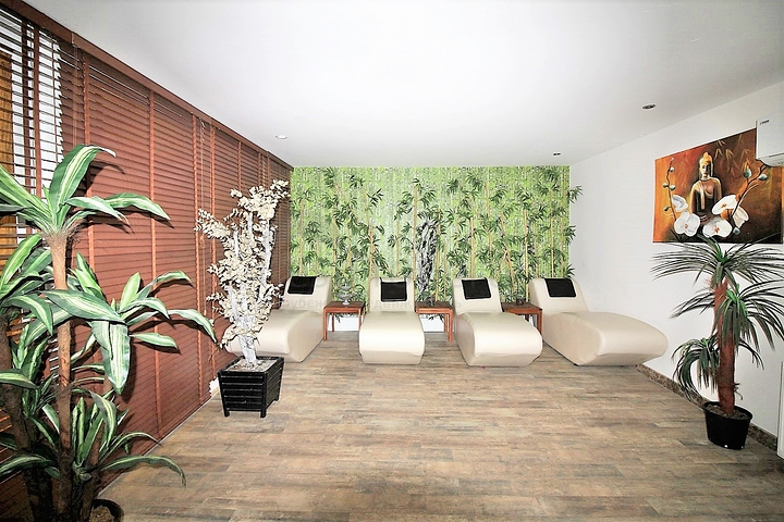 شقة غرفة وصالة ضمن مجمع سكني بخدمات خمس نجوم في مهموتلار / الانيا 