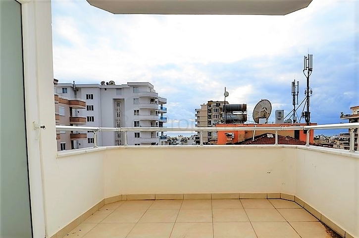 شقة غرفة وصالة مفروشة ضمن مجمع سكني في مهموتلار / الانيا 