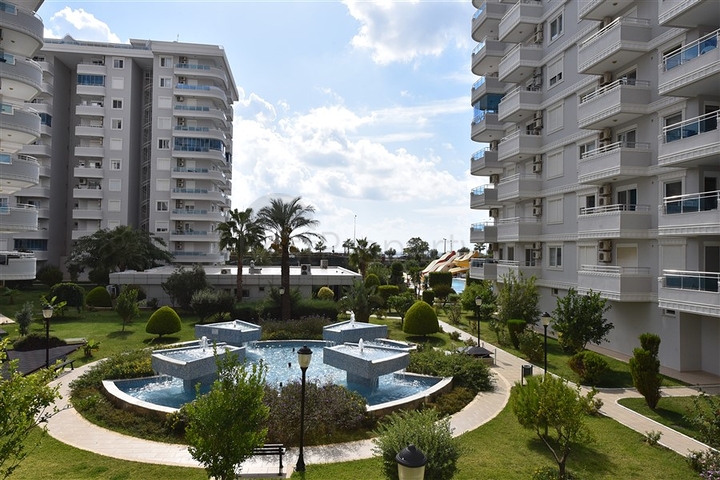 اول خط على البحر - شقة مفروشة ثلاث غرف وصالة في توسمور / الانيا 