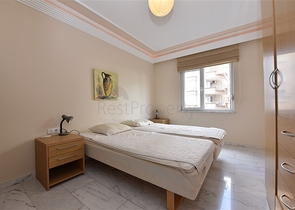 اول خط على البحر - شقة مفروشة ثلاث غرف وصالة في توسمور / الانيا 