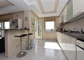 اول خط على البحر - شقة مفروشة ثلاث غرف وصالة في توسمور / الانيا 