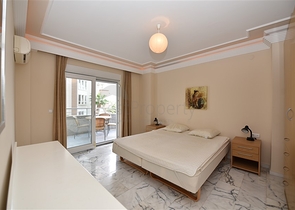 اول خط على البحر - شقة مفروشة ثلاث غرف وصالة في توسمور / الانيا 