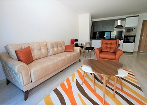 باطلالة بحرية - شقة غرفة وصالة مفروشة ضمن مجمع سكني حديث في كارجي جاك / الانيا