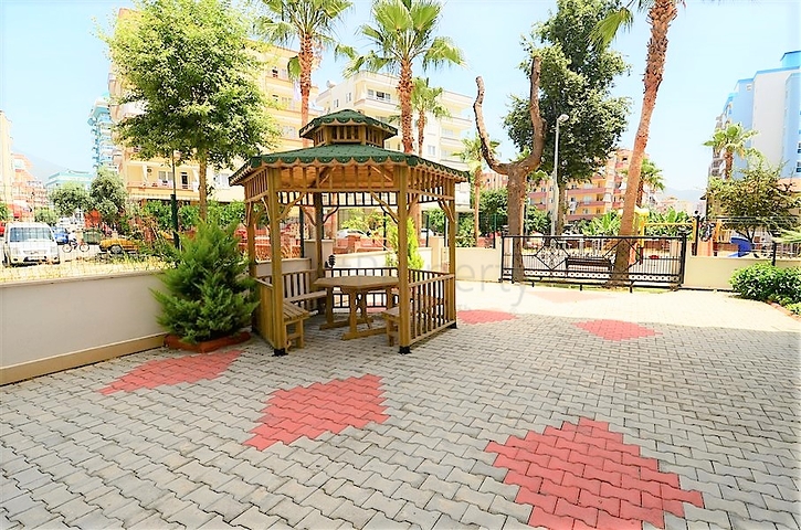 شقة غرفة وصالة - مفروشة ضمن مجمع سكني في مهموتلار / الانيا 