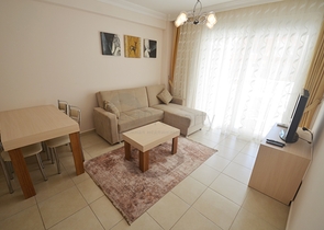 شقة غرفة وصالة - مفروشة ضمن مجمع سكني في مهموتلار / الانيا 