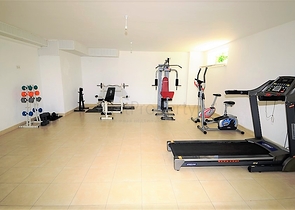 شقة غرفة وصالة - مفروشة ضمن مجمع سكني في مهموتلار / الانيا 