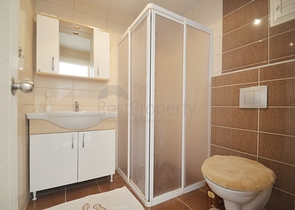 شقة غرفة وصالة - مفروشة ضمن مجمع سكني في مهموتلار / الانيا 