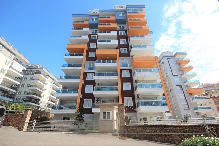 شقة غرفتين وصالة مفروشة ضمن مجمع سكني في توسمور / الانيا 