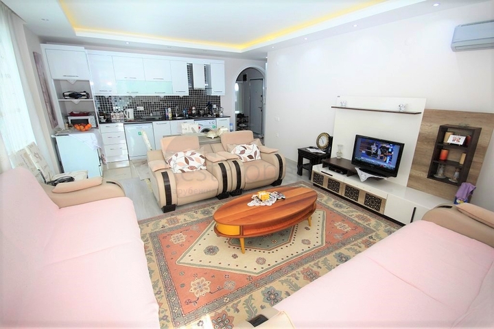 شقة غرفتين وصالة مفروشة ضمن مجمع سكني في توسمور / الانيا 