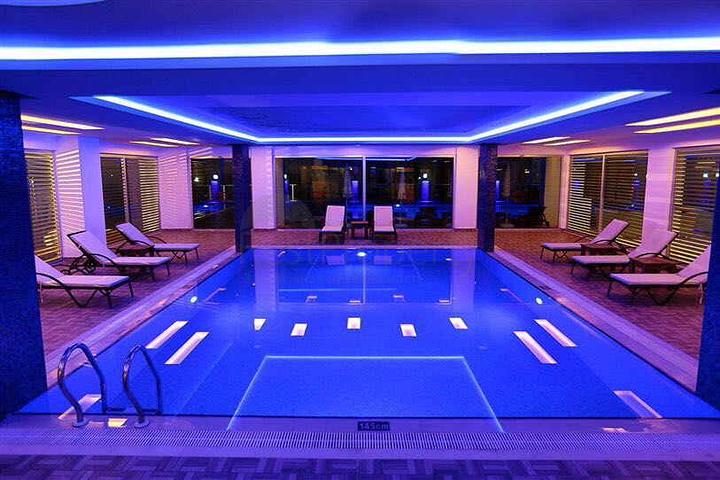 اطلالة بحر - شقة غرفتين وصالة ضمن مجمع سكني خمس نجوم في توسمور / الانيا 