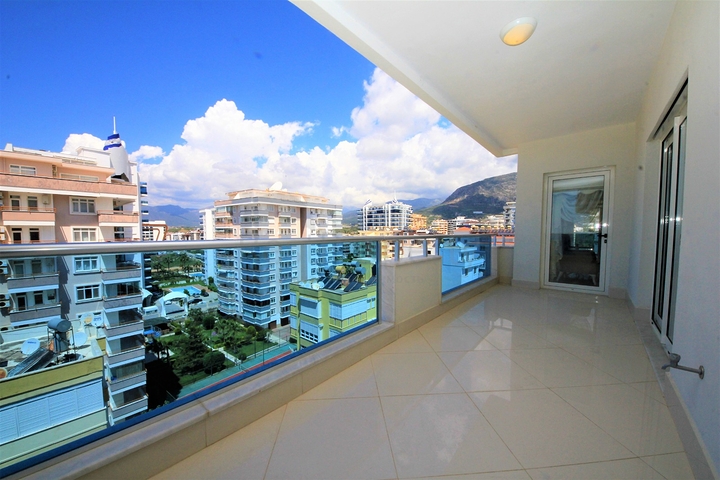 اول صف على البحر - شقة فاخرة ضمن مجمع خمس نجوم في الانيا 