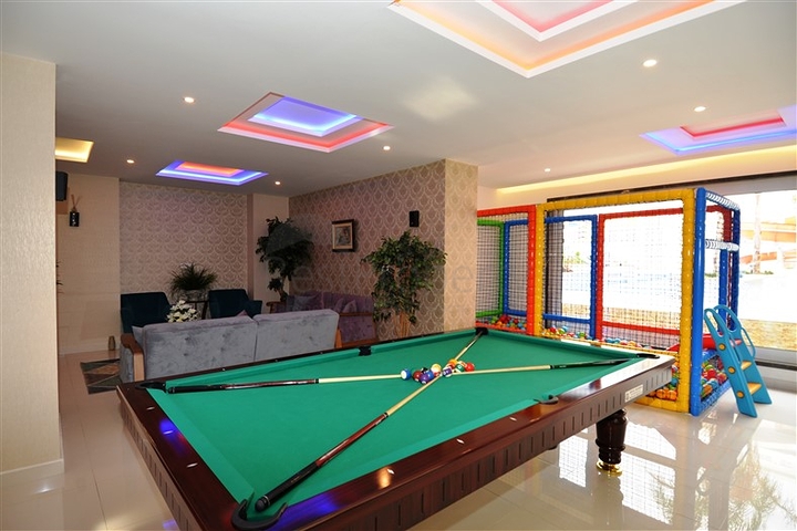 اول صف على البحر - شقة فاخرة ضمن مجمع خمس نجوم في الانيا 