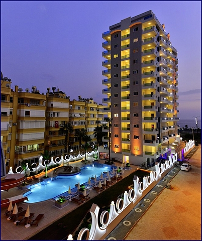 اول صف على البحر - شقة فاخرة ضمن مجمع خمس نجوم في الانيا 