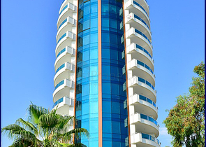 اول صف على البحر - شقة فاخرة ضمن مجمع خمس نجوم في الانيا 