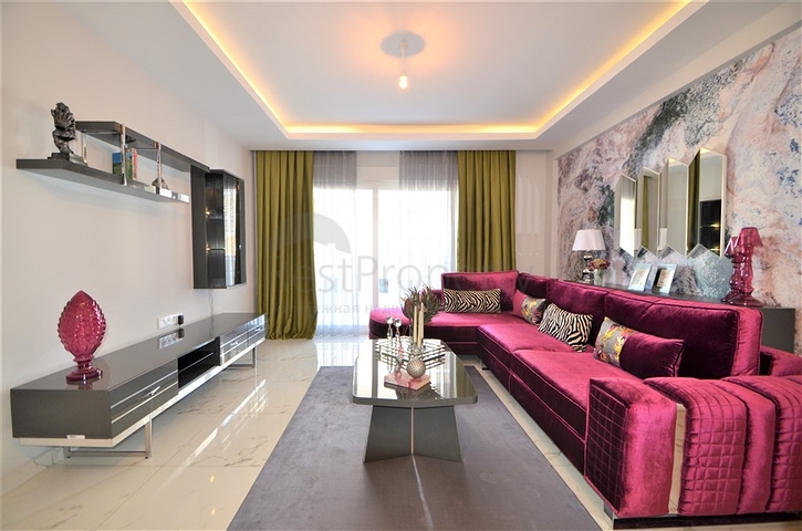 شقة فاخرة من تصميم  غرفة وصالة مؤثثة ضمن مجمع خمس نجوم في مهموتلار / الانيا 