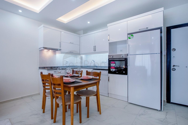 شقة غرفة وصالة مفروشة ضمن مجمع سكني في مهموتلار / الانيا 