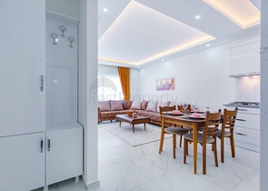 شقة غرفة وصالة مفروشة ضمن مجمع سكني في مهموتلار / الانيا 