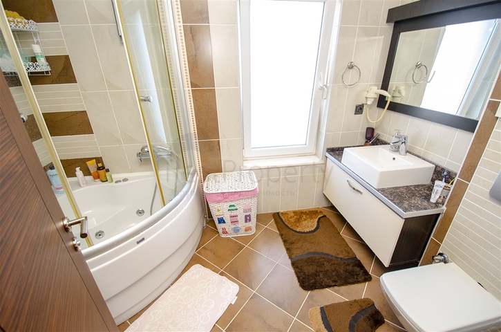 شقة دوبلكس 5 + 1 مع الأثاث في ليمان كونيالتي