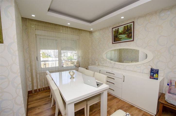 شقة دوبلكس 5 + 1 مع الأثاث في ليمان كونيالتي