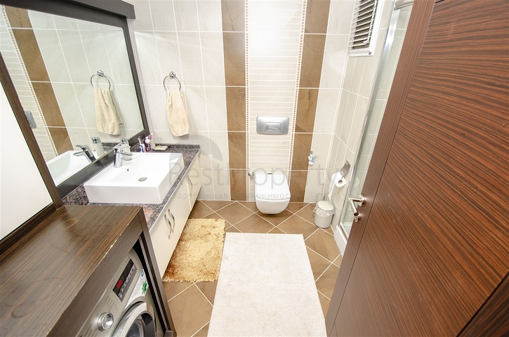 شقة دوبلكس 5 + 1 مع الأثاث في ليمان كونيالتي