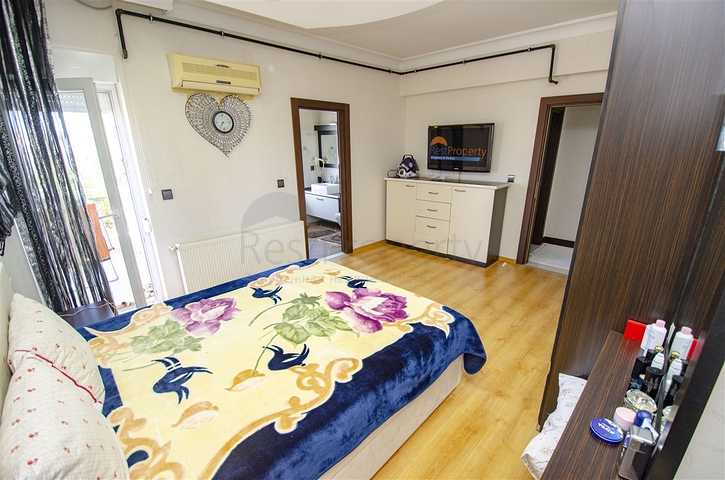 شقة دوبلكس 5 + 1 مع الأثاث في ليمان كونيالتي