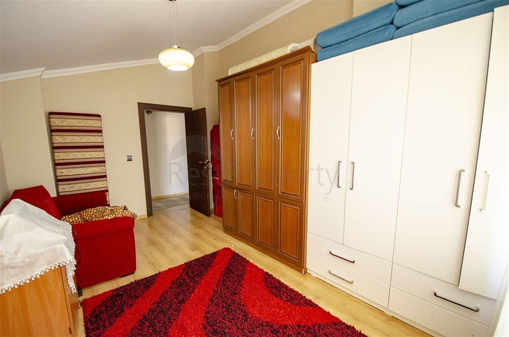 شقة دوبلكس 5 + 1 مع الأثاث في ليمان كونيالتي