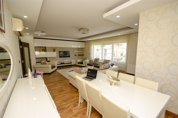 شقة دوبلكس 5 + 1 مع الأثاث في ليمان كونيالتي