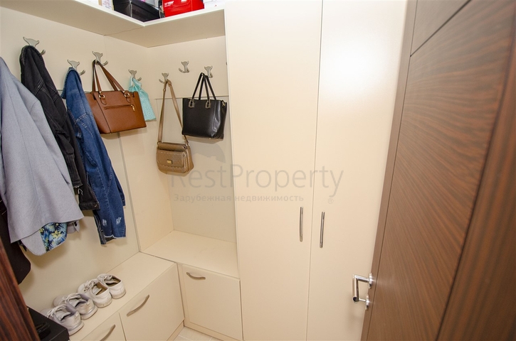 شقة دوبلكس 5 + 1 مع الأثاث في ليمان كونيالتي