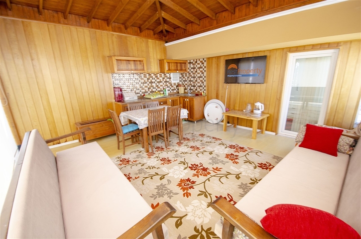 شقة دوبلكس 5 + 1 مع الأثاث في ليمان كونيالتي